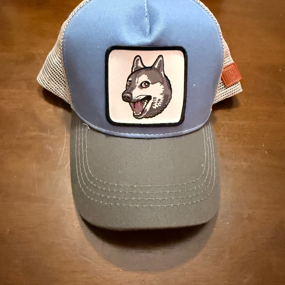 Funny Blue and Gray Dog Trucker Hat (Unisex)